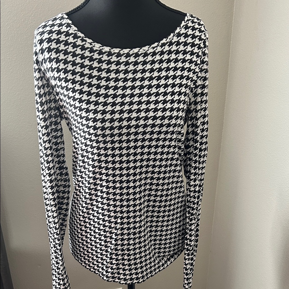 White House Black Market Houndstooth Blouse